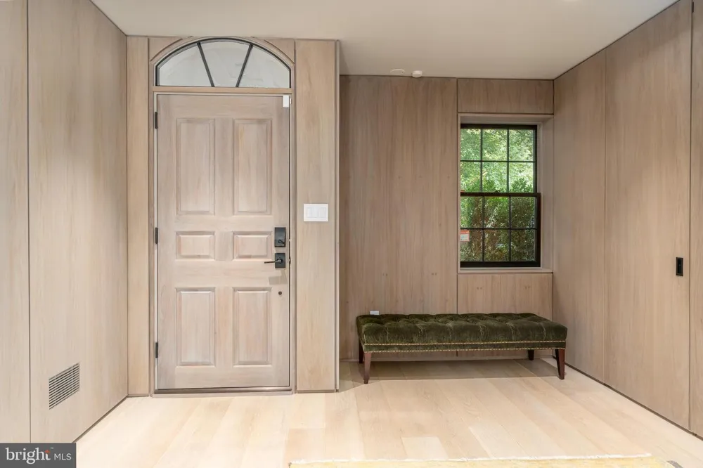 1683 34TH STREET NW Washington, DC 20007