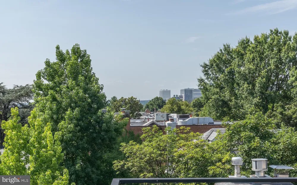 1683 34TH STREET NW Washington, DC 20007