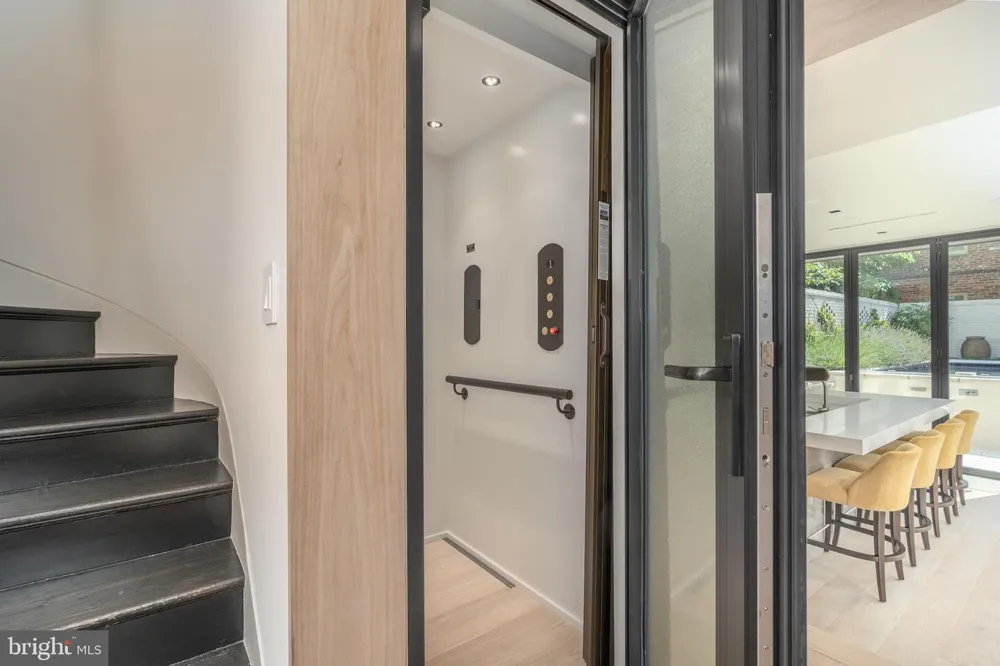 1683 34TH STREET NW Washington, DC 20007