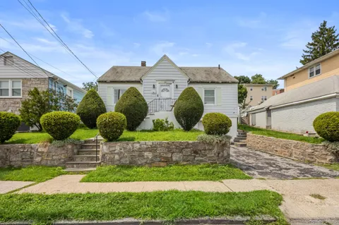 66 Murray Avenue