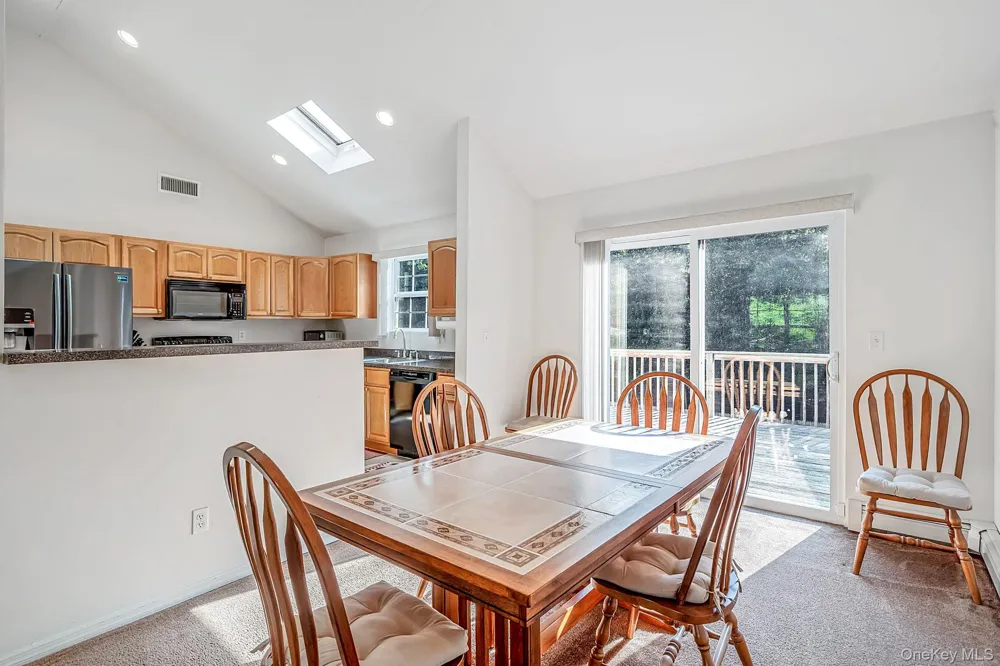 10 Cedar Lane Medford, NY 11763