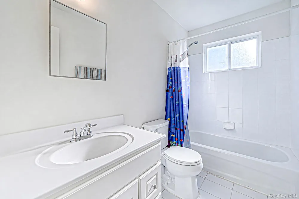 10 Cedar Lane Medford, NY 11763