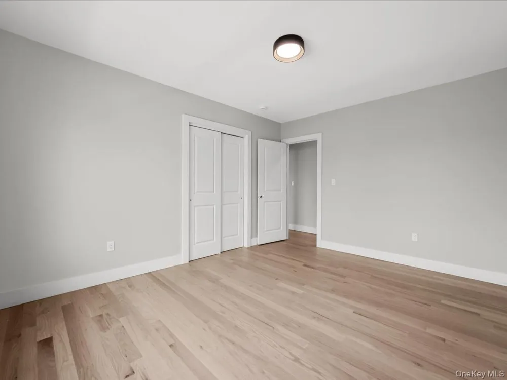 60 Westwood Road S Massapequa Park, NY 11762