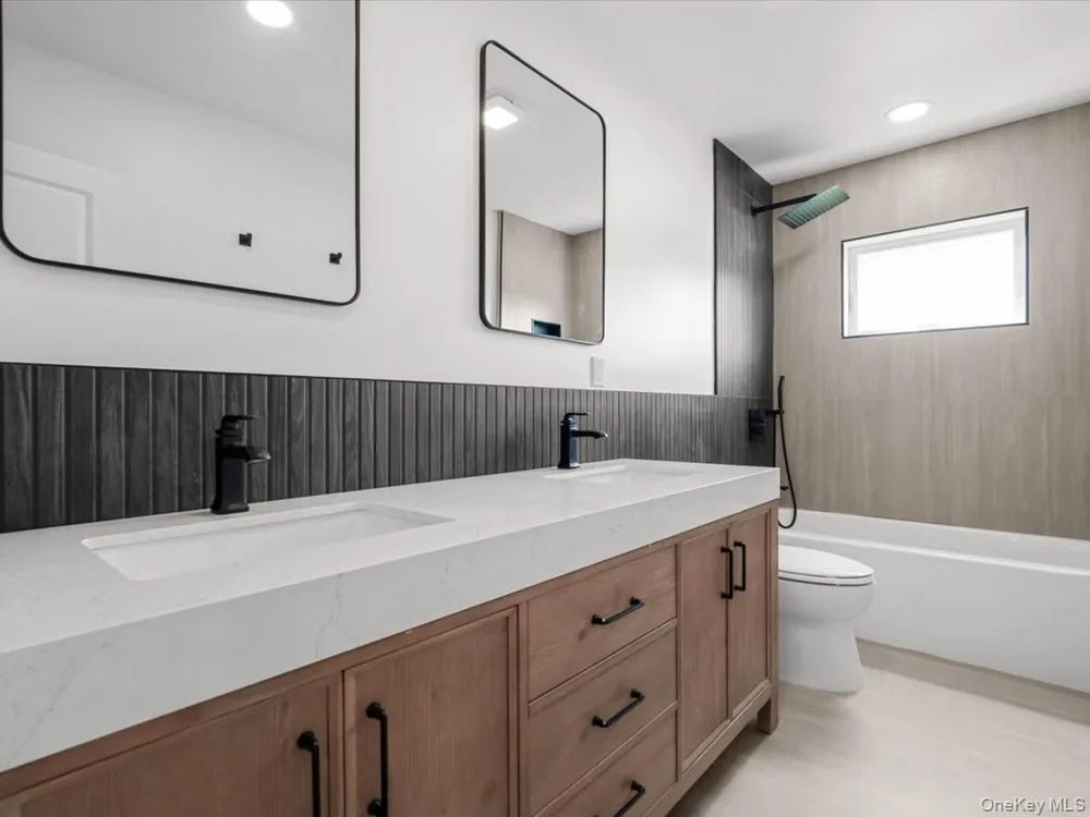 60 Westwood Road S Massapequa Park, NY 11762