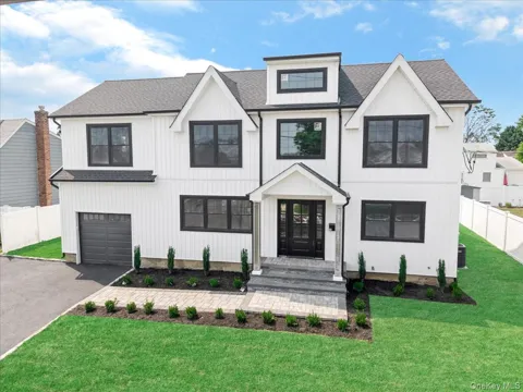 60 Westwood Road S