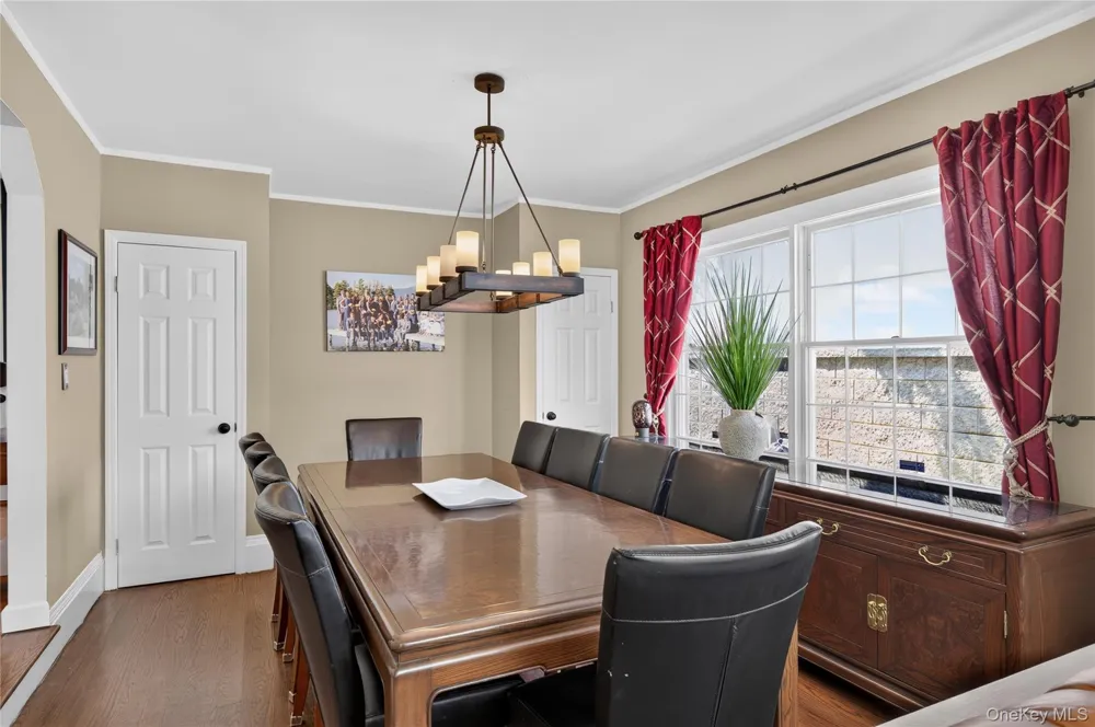 73 Maple Place Huntington, NY 11743