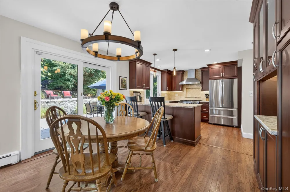 73 Maple Place Huntington, NY 11743