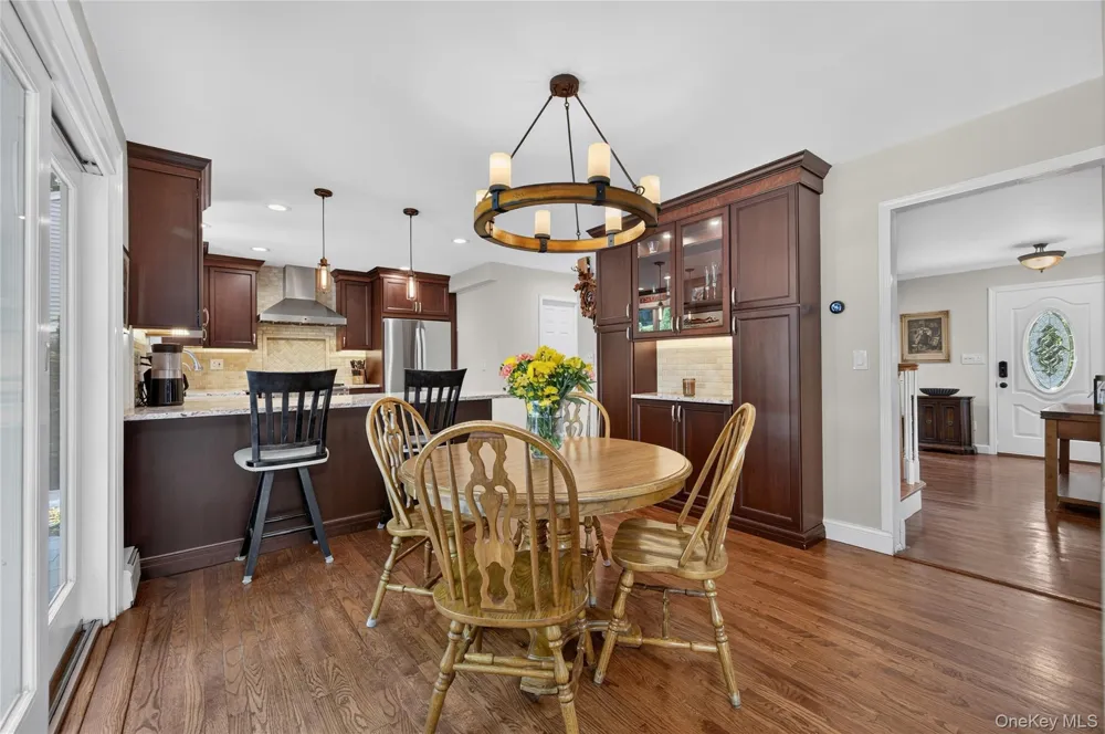 73 Maple Place Huntington, NY 11743