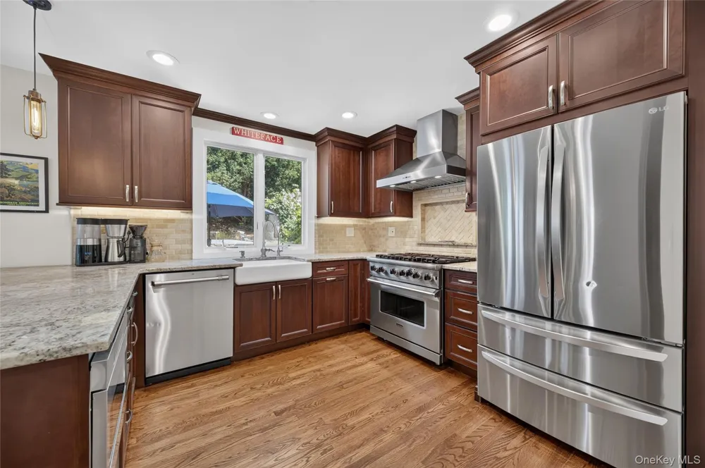 73 Maple Place Huntington, NY 11743