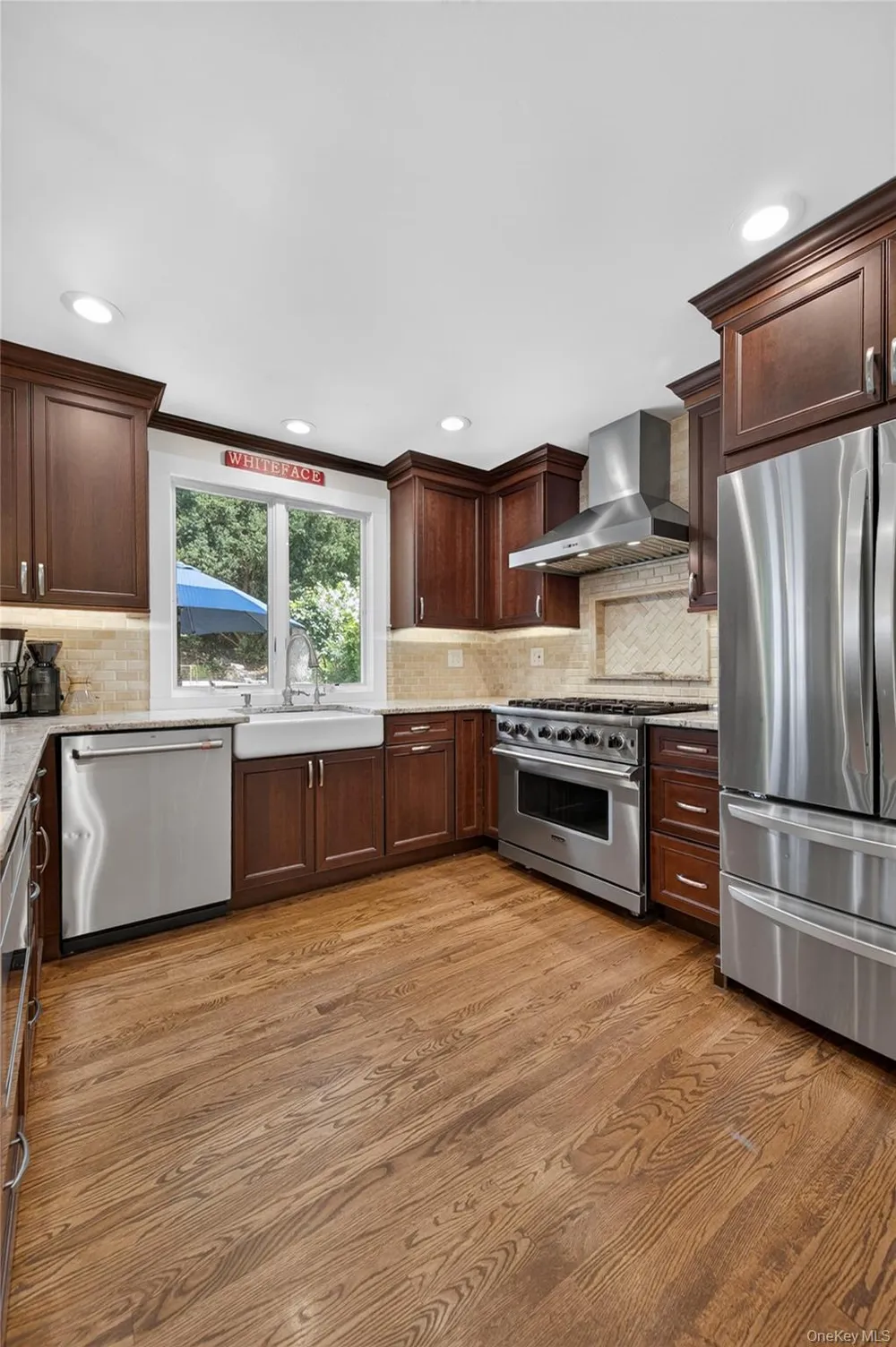73 Maple Place Huntington, NY 11743