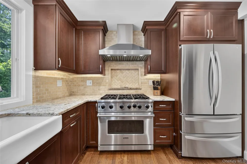 73 Maple Place Huntington, NY 11743