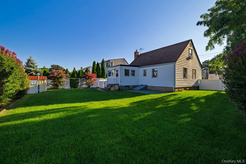 2357 Atlantic Boulevard Wantagh, NY 11793