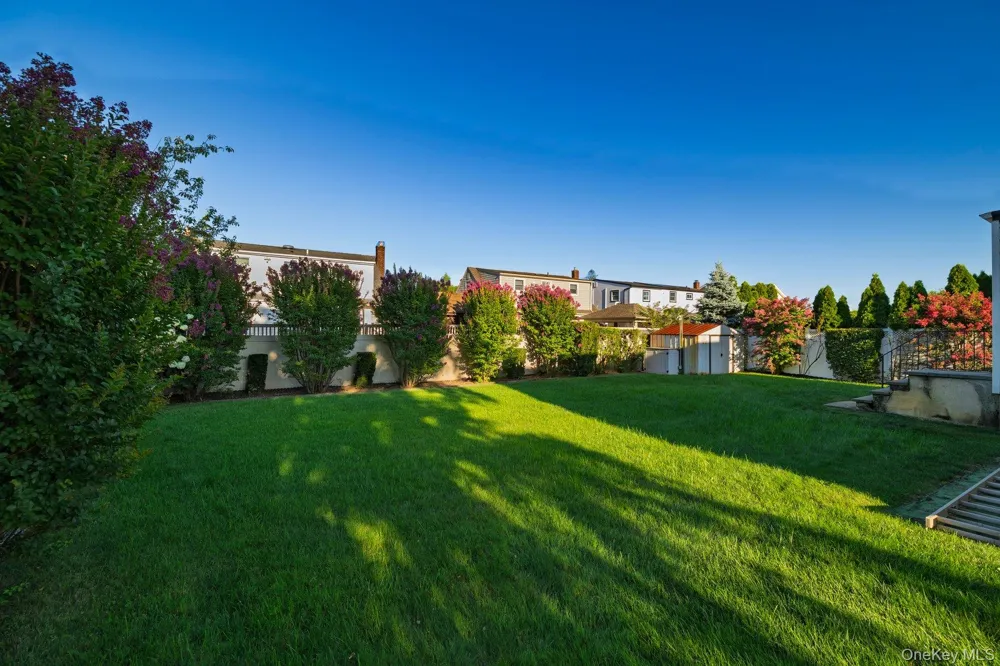 2357 Atlantic Boulevard Wantagh, NY 11793