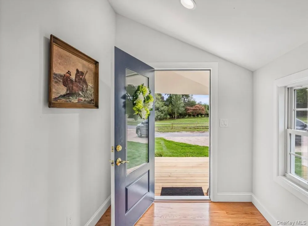 12 Pleasant Avenue Westhampton, NY 11977