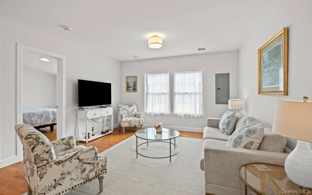 12 Pleasant Avenue Westhampton, NY 11977