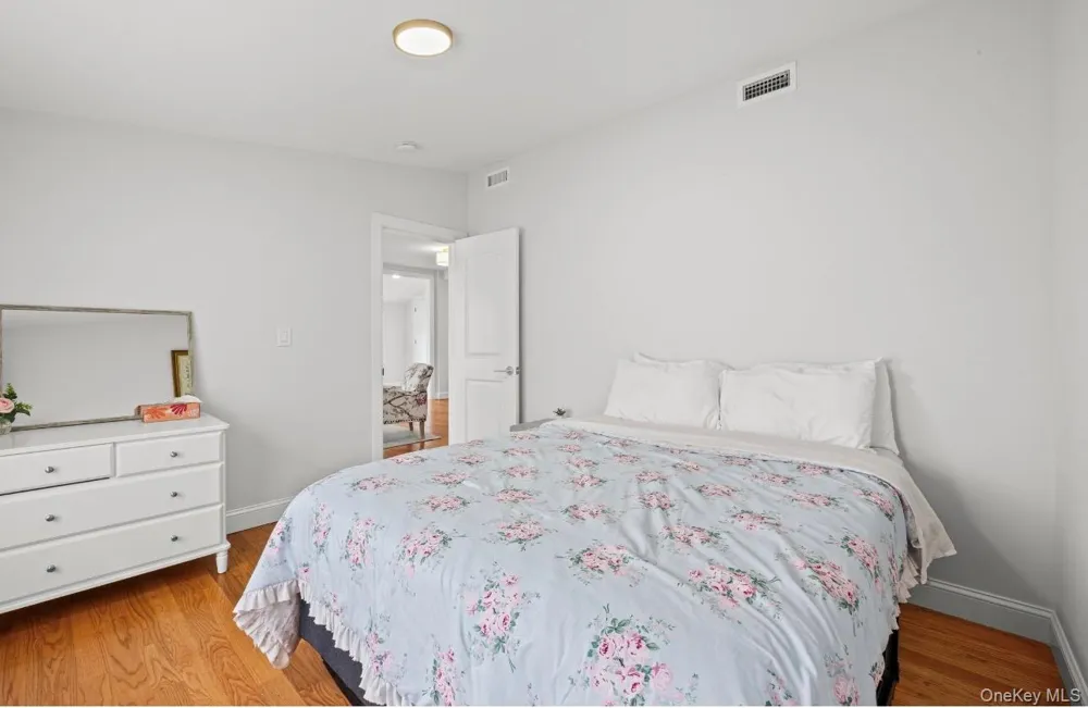 12 Pleasant Avenue Westhampton, NY 11977