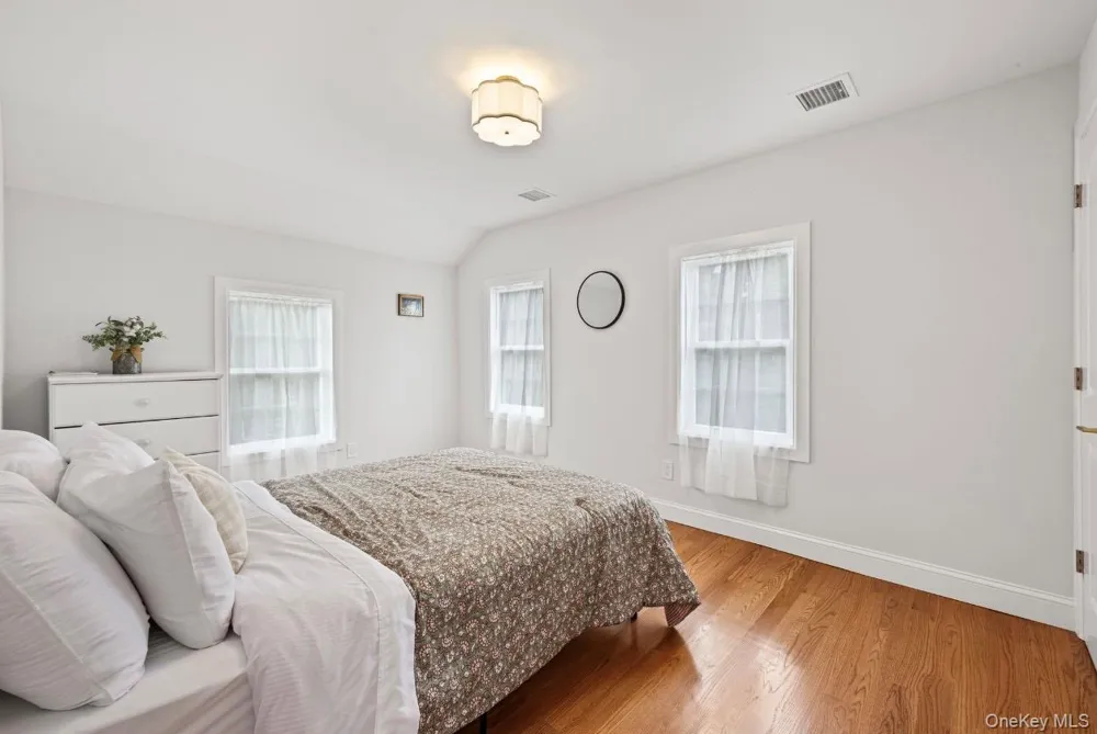 12 Pleasant Avenue Westhampton, NY 11977