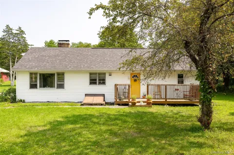 216 Hobbs Lane #B