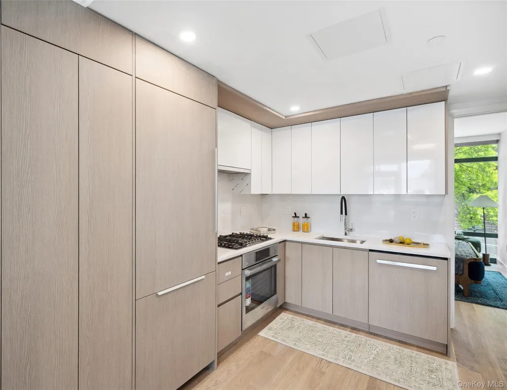 38-20 Parsons Boulevard #433 Flushing, NY 11354