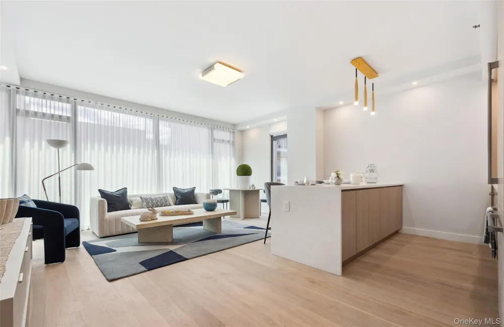 38-20 Parsons Boulevard #433 Flushing, NY 11354