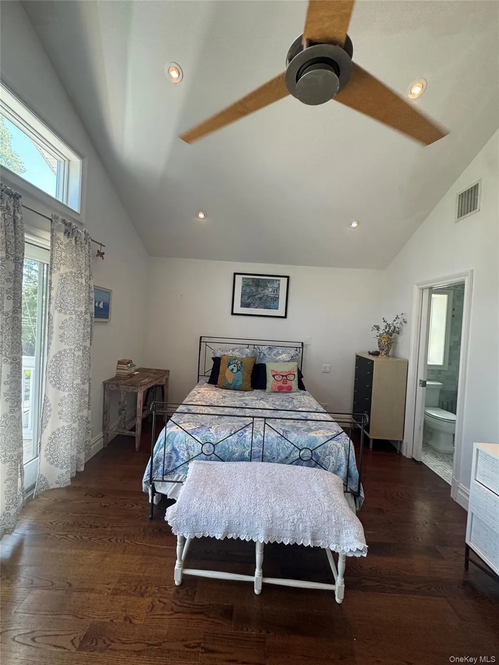 675 King Avenue Bronx, NY 10464