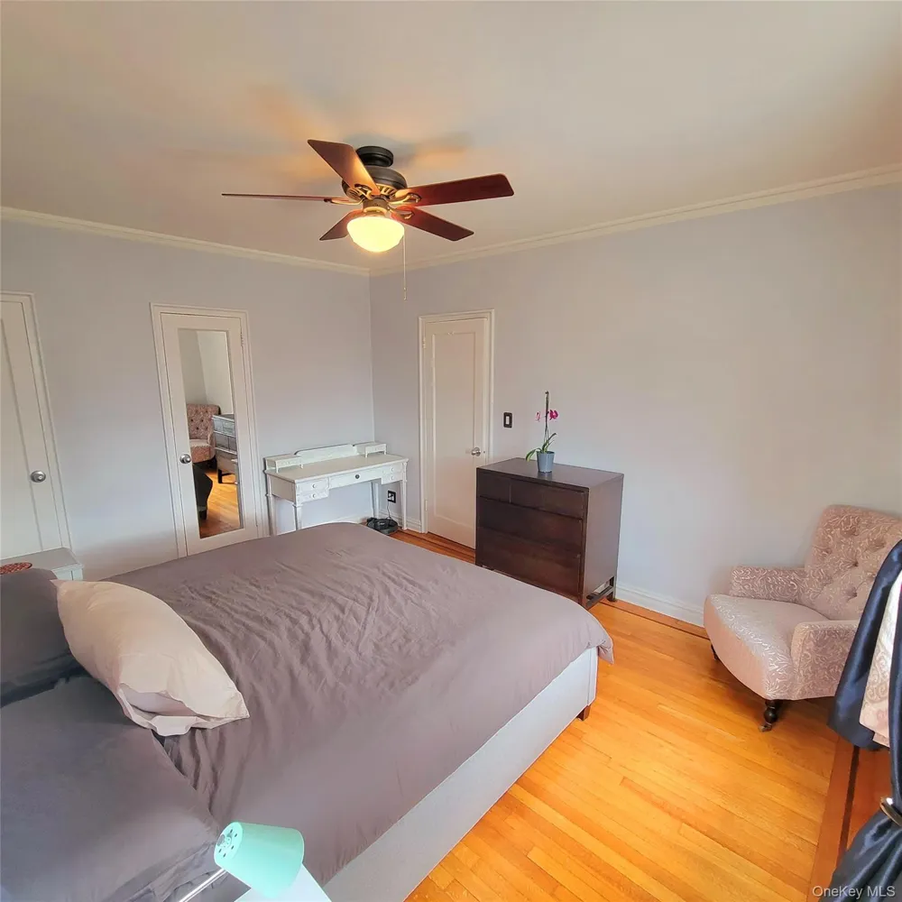 68-37 108th Street #6H Forest Hills, NY 11375