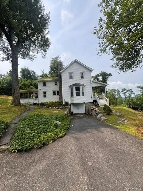 51 E Hook Cross Road