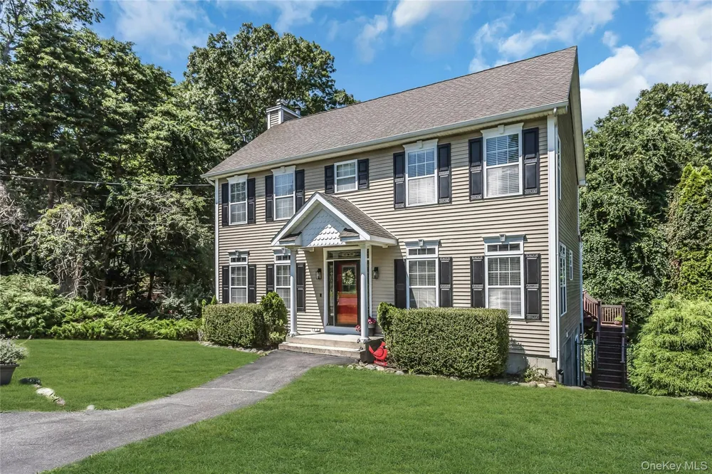 1025 Seawood Drive Southold, NY 11971