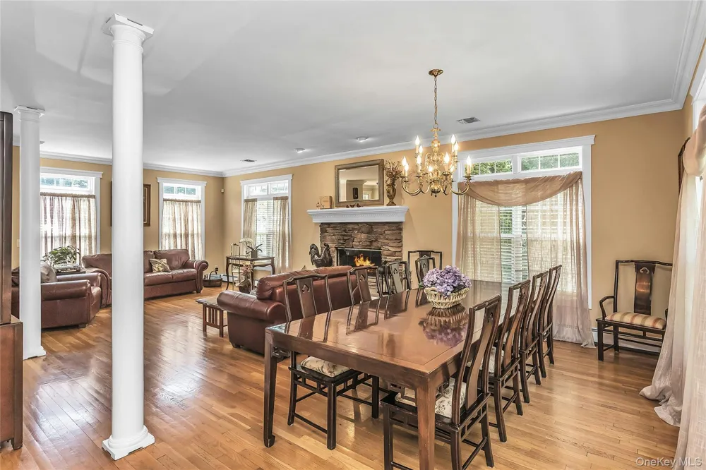 1025 Seawood Drive Southold, NY 11971