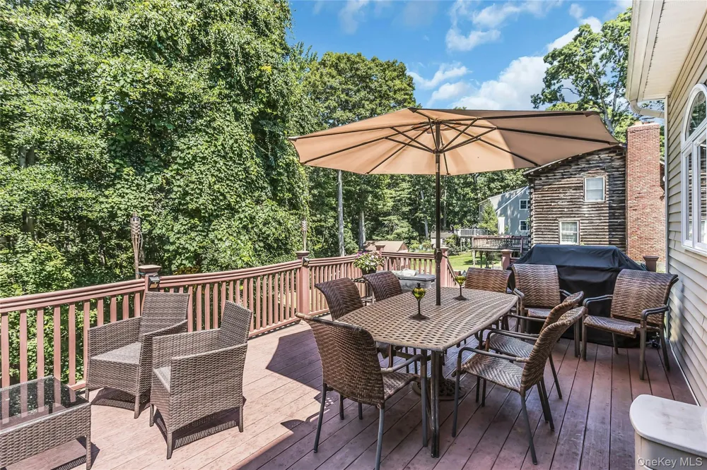 1025 Seawood Drive Southold, NY 11971