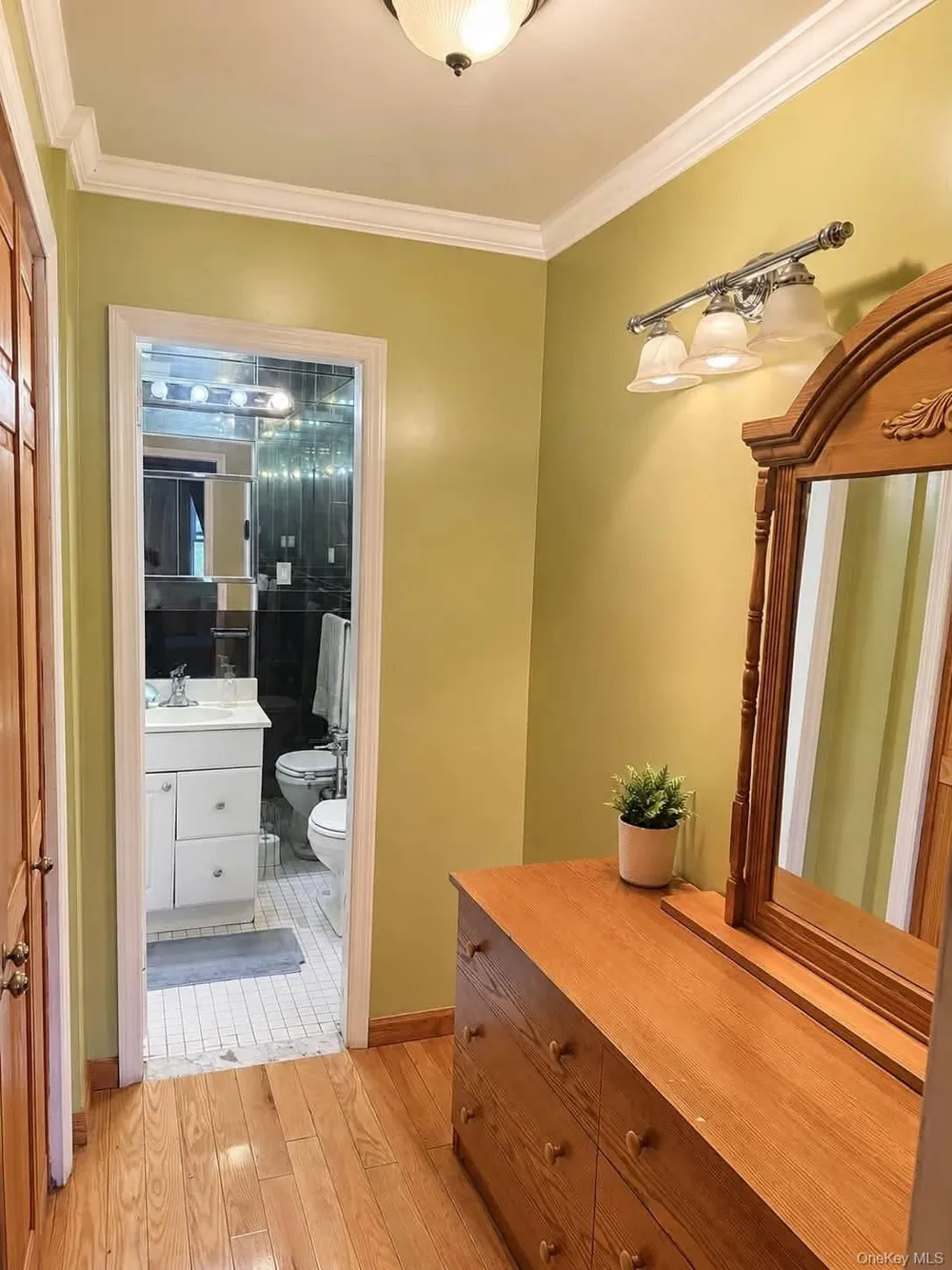 86-11 151st Avenue #4K Howard Beach, NY 11414
