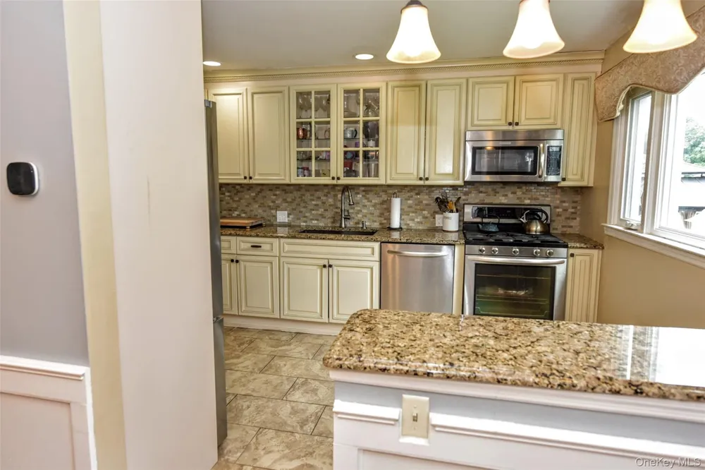 3 Forest Knoll Drive Suffern, NY 10901