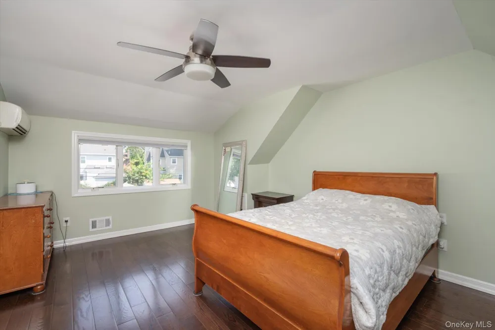 944 Cathedral Avenue Franklin Square, NY 11010