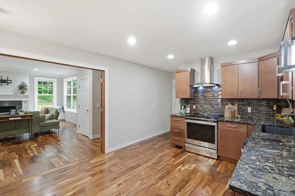 5643 E C AVENUE Richland, MI 49083