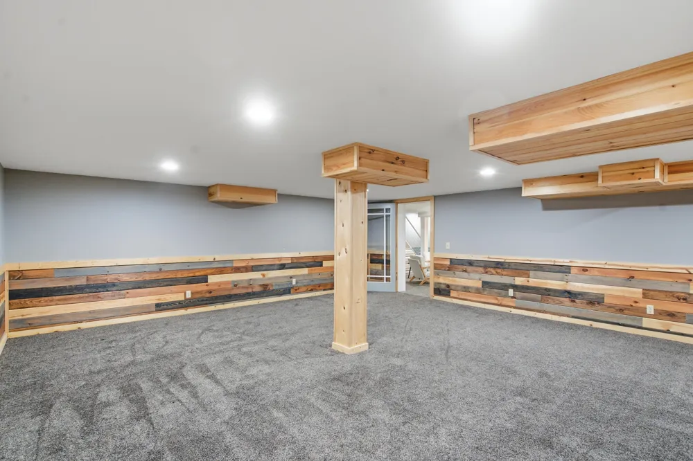 5643 E C AVENUE Richland, MI 49083