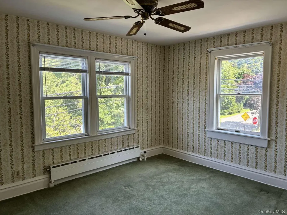 4634 Iris Lane Great Neck, NY 11020