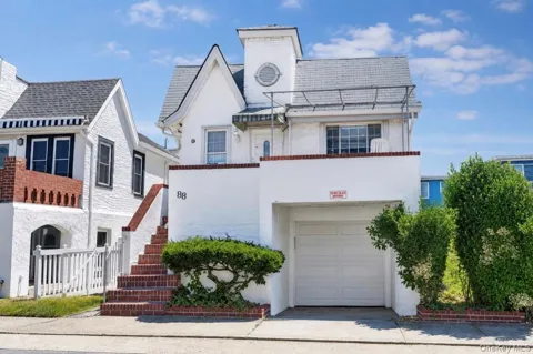 88 Buffalo Avenue