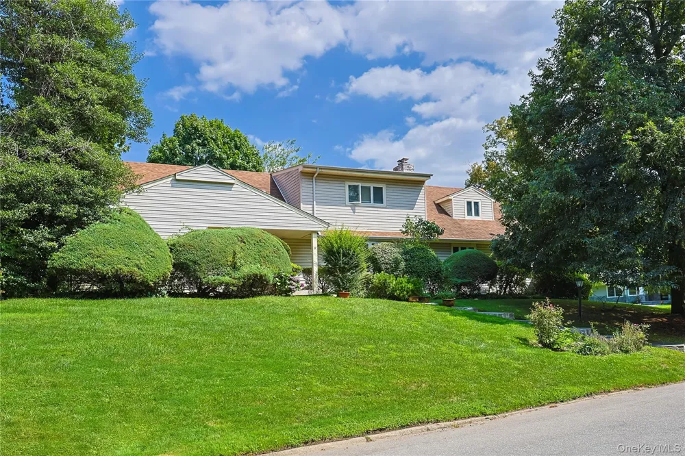 9 Talbot Drive Great Neck, NY 11020