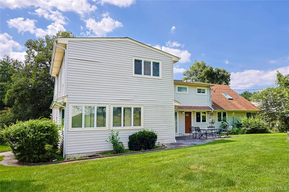 9 Talbot Drive Great Neck, NY 11020