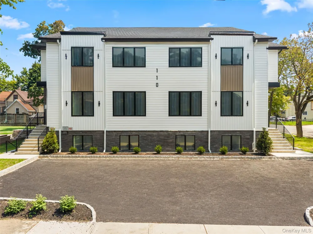 110 Fairview Avenue ##202 Spring Valley, NY 10977