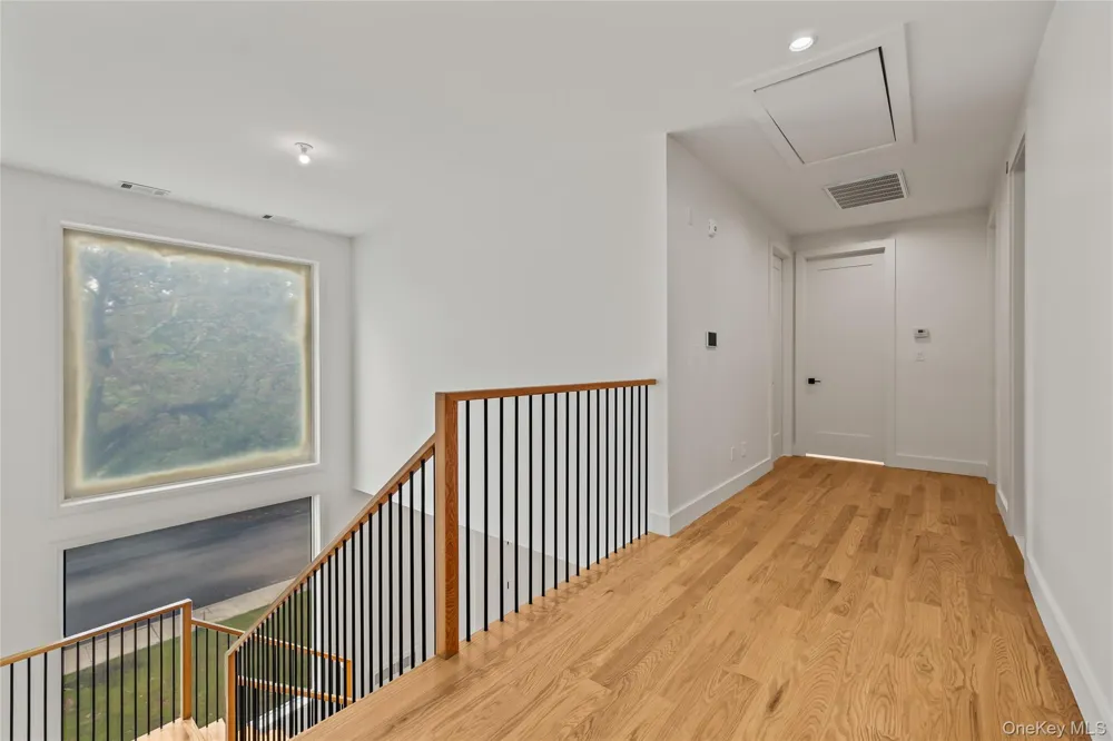 110 Fairview Avenue ##202 Spring Valley, NY 10977