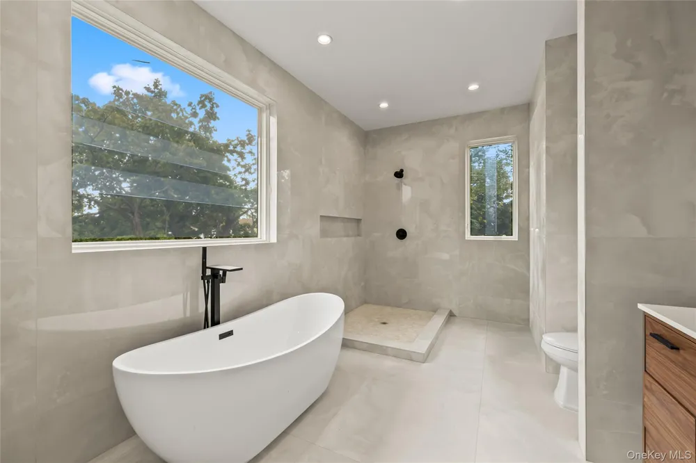 110 Fairview Avenue ##202 Spring Valley, NY 10977