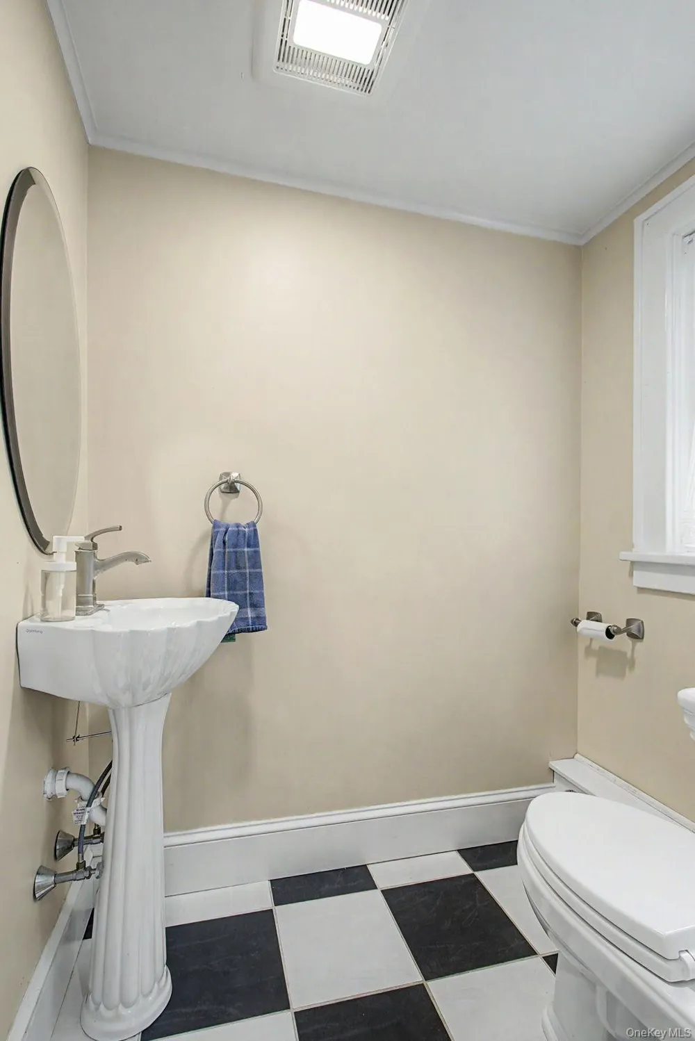 102 E Market Street Hyde Park, NY 12538