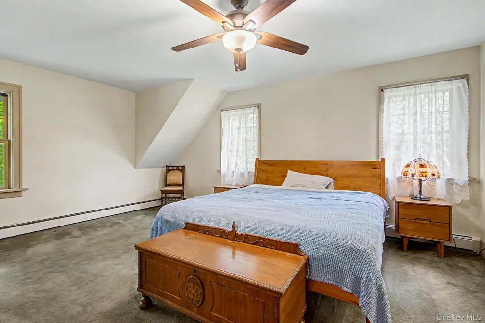 102 E Market Street Hyde Park, NY 12538