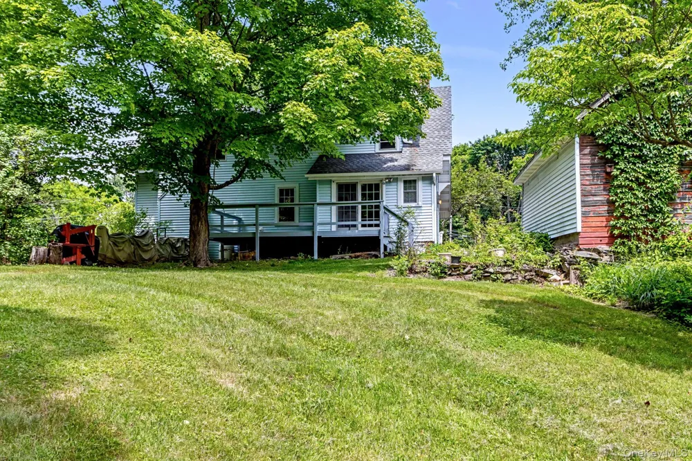 102 E Market Street Hyde Park, NY 12538