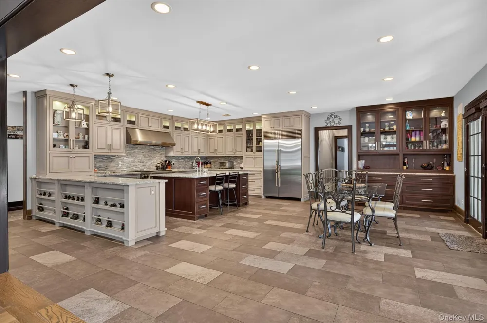 23 Gloria Lane Huntington, NY 11743