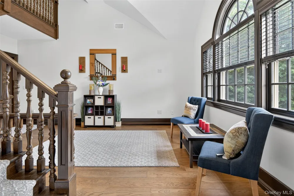 23 Gloria Lane Huntington, NY 11743