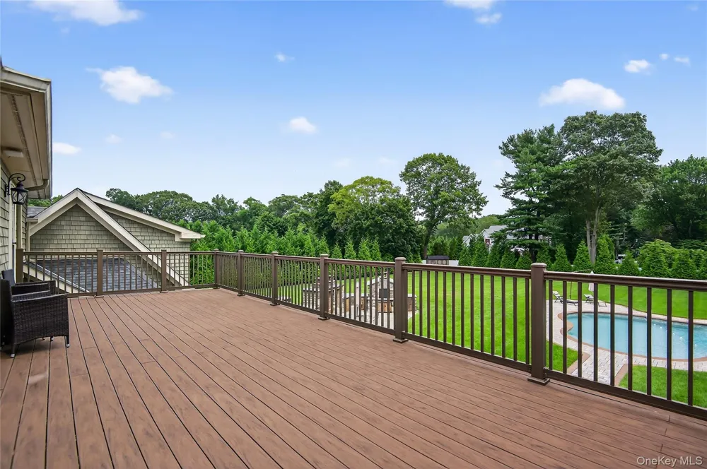 23 Gloria Lane Huntington, NY 11743