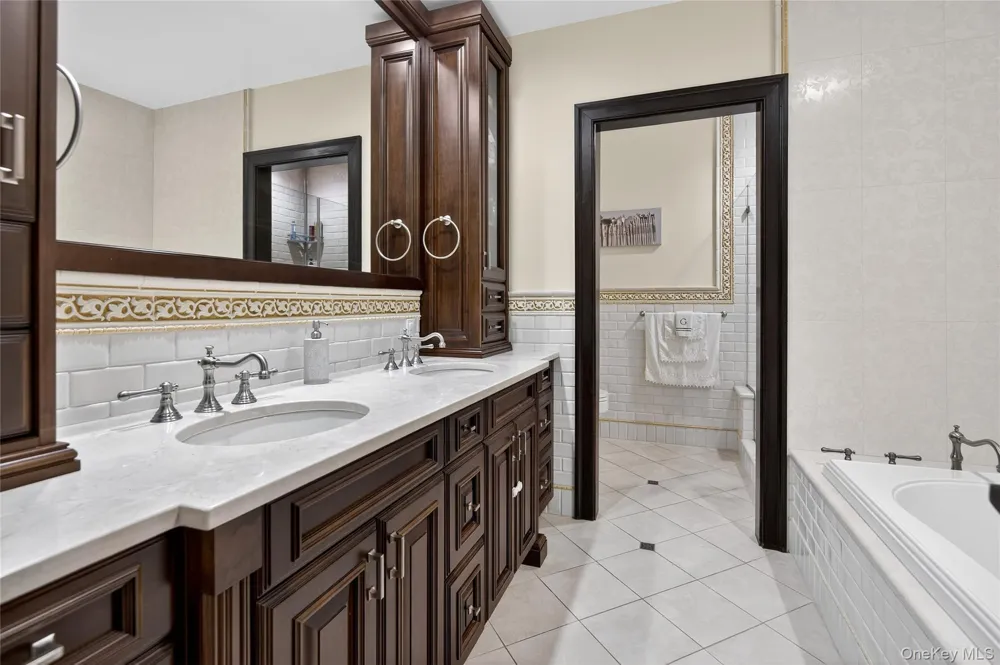 23 Gloria Lane Huntington, NY 11743