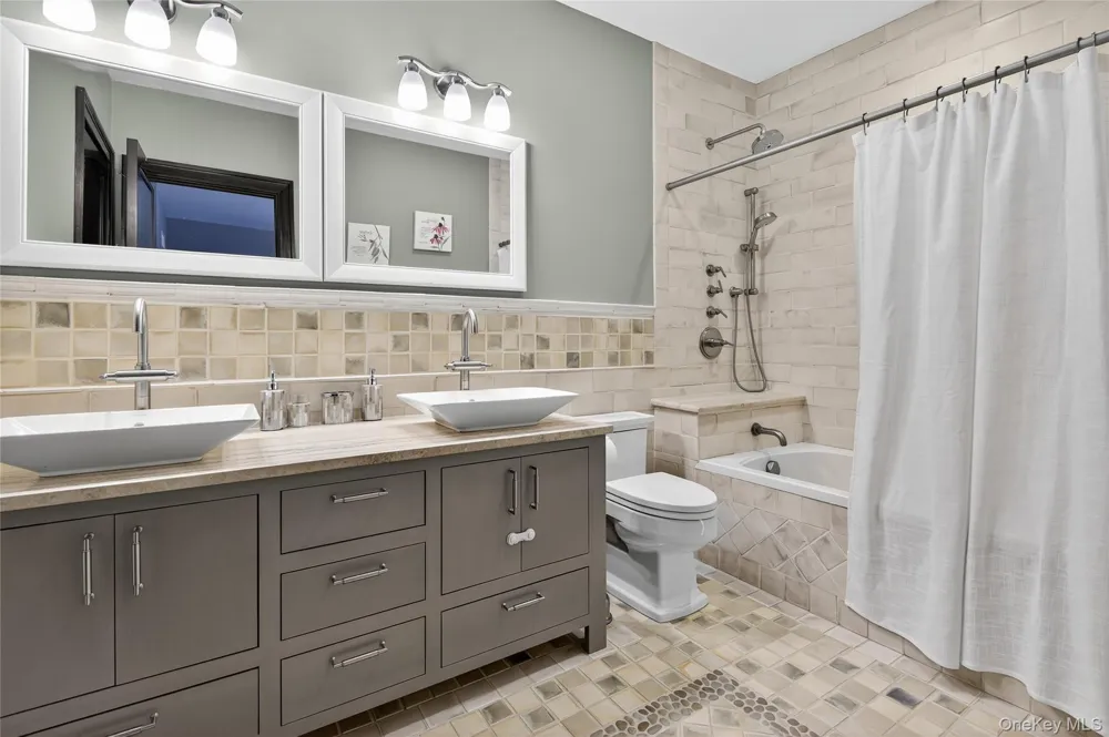 23 Gloria Lane Huntington, NY 11743